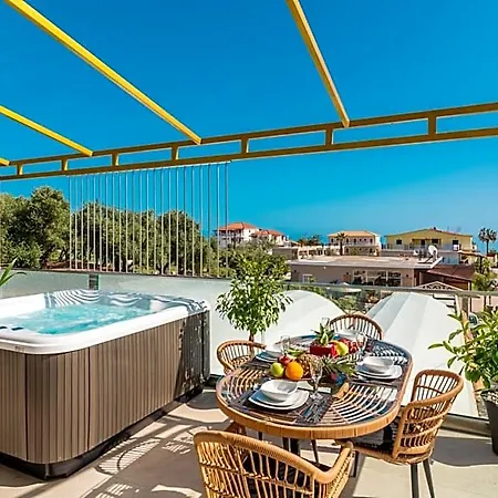 Aphrodite & - 140m From The Beach, By Zantewize Hotell