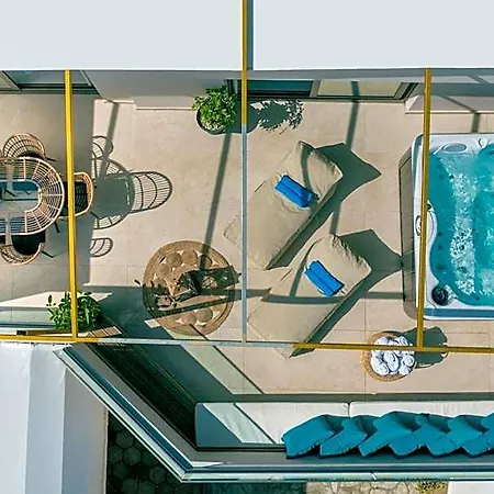 Aphrodite & - 140m From The Beach, By Zantewize Hotel 4*