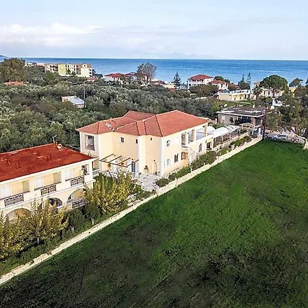 Hotel Aphrodite & - 140m From The Beach, By Zantewize 4*