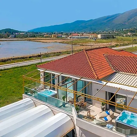 Aphrodite & - 140m From The Beach, By Zantewize Hotell